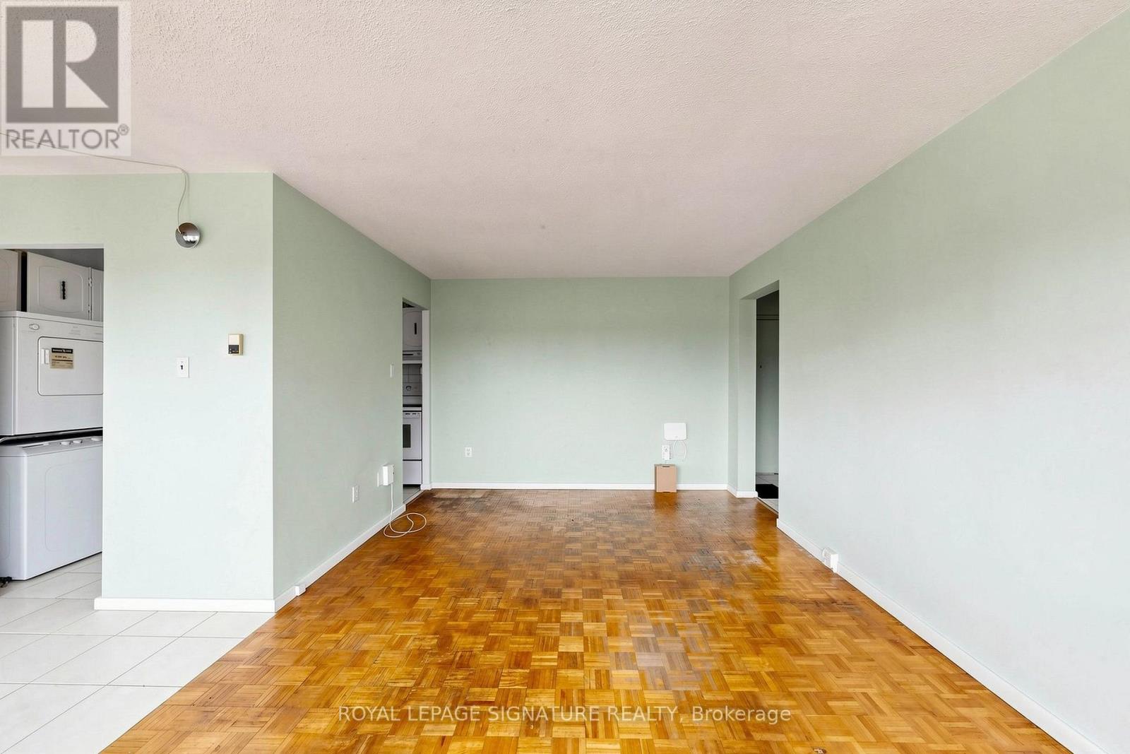 411 - 100 Leeward Glenway Property Photo 8