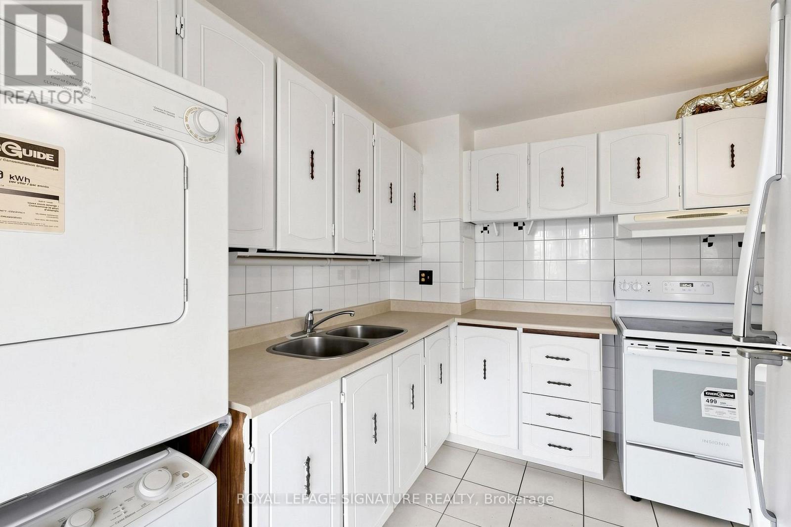 411 - 100 Leeward Glenway Property Photo 10