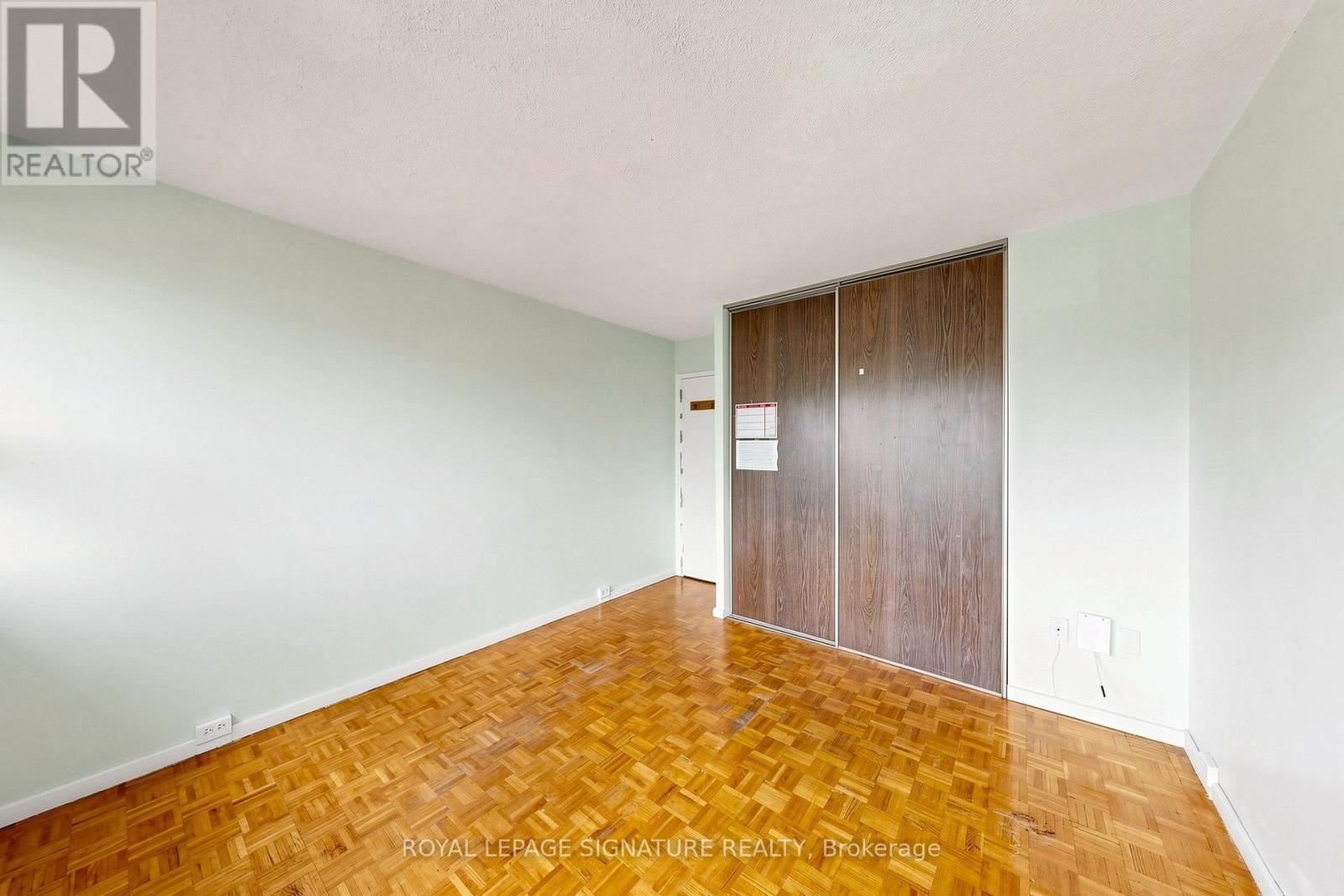 411 - 100 Leeward Glenway Property Photo 13