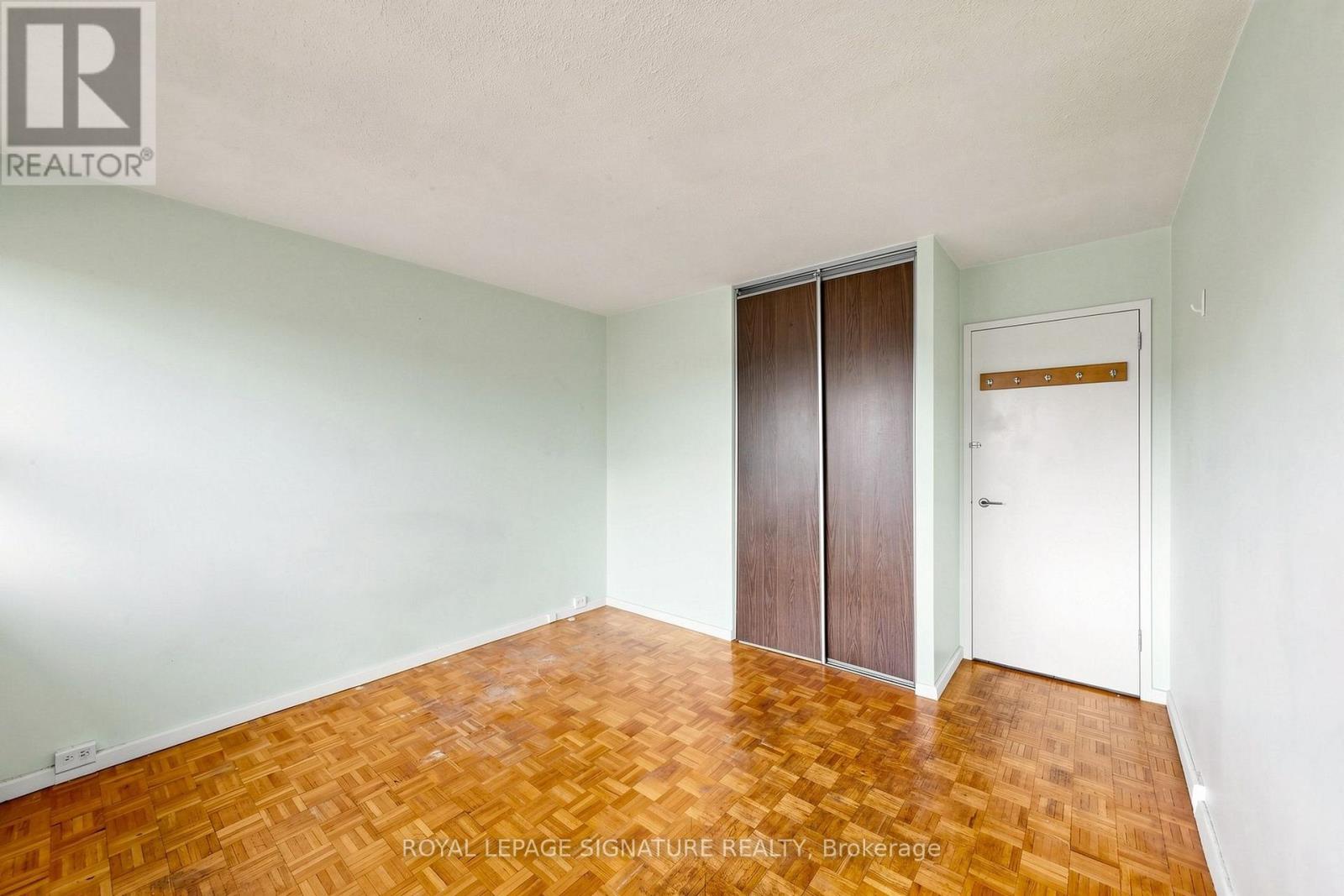 411 - 100 Leeward Glenway Property Photo 15
