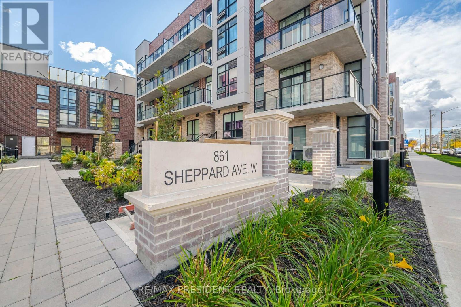 41 - 861 Sheppard Avenue W Property Photo 1