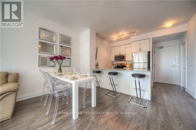 1106 - 530 St Clair Avenue W Property Photo 11