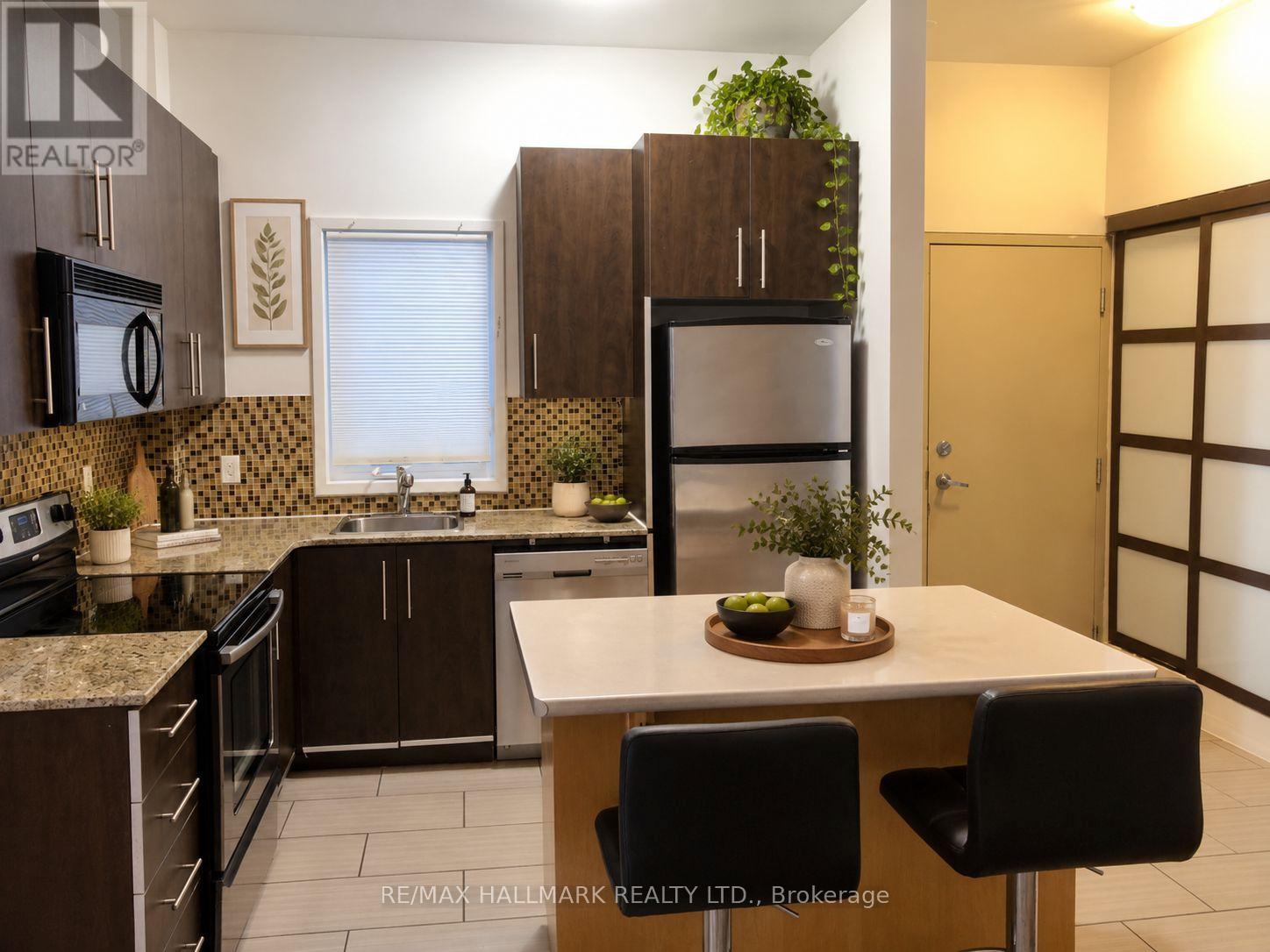 Gt9 - 539 Jarvis Street Property Photo 4