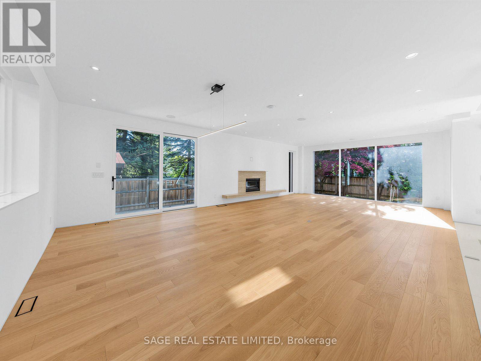 2 Addison Crescent Property Photo 3