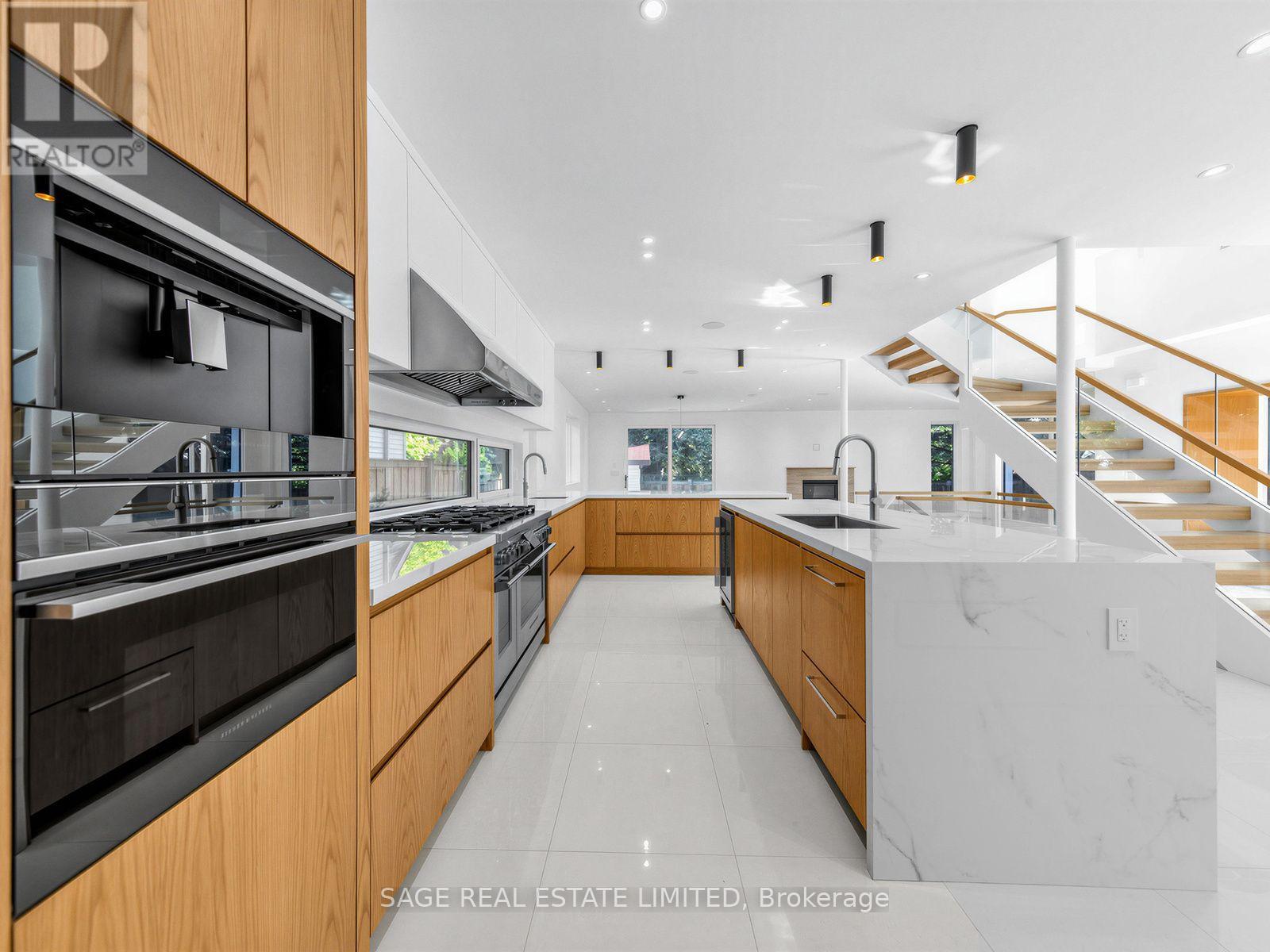 2 Addison Crescent Property Photo 12