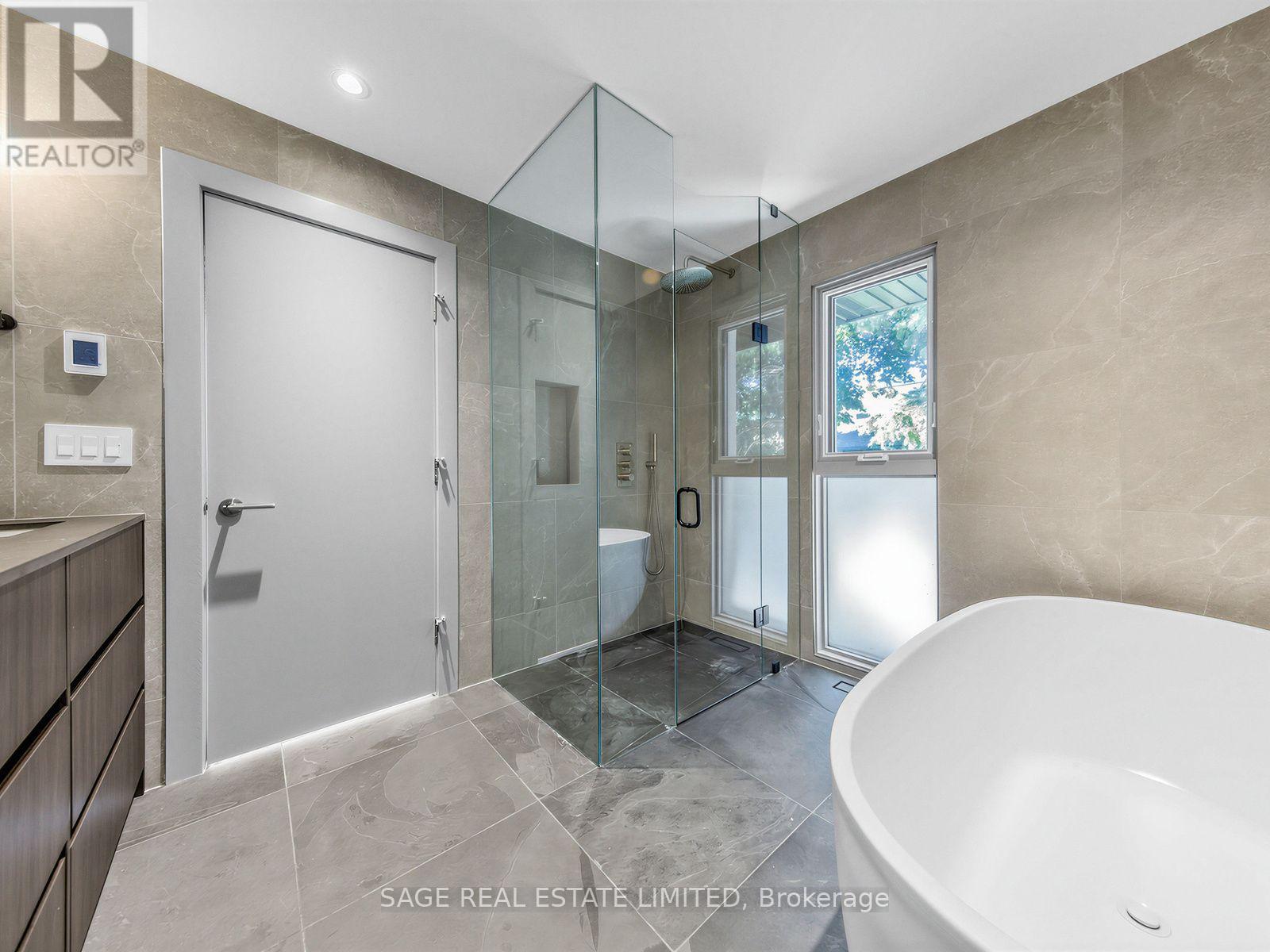 2 Addison Crescent Property Photo 26