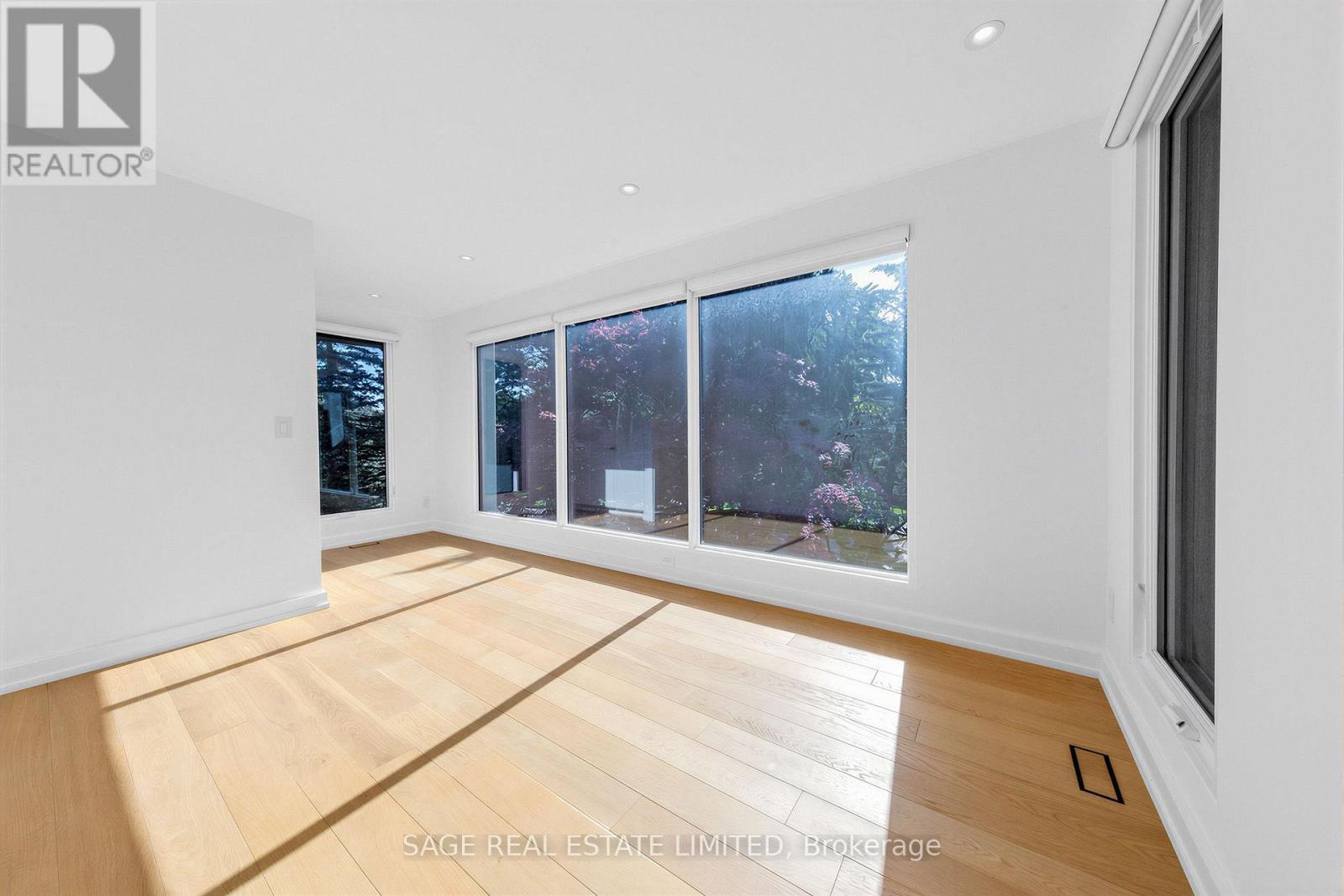 2 Addison Crescent Property Photo 28