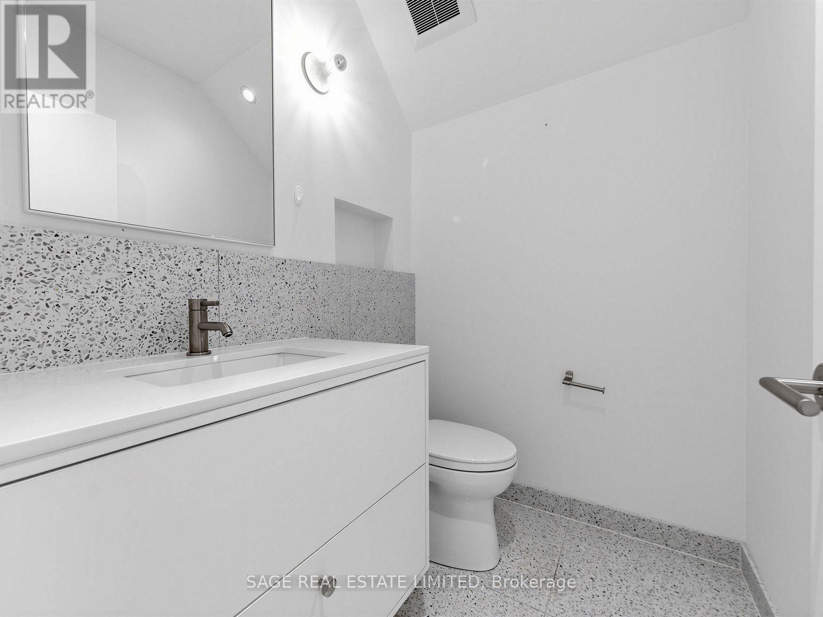 2 Addison Crescent Property Photo 38