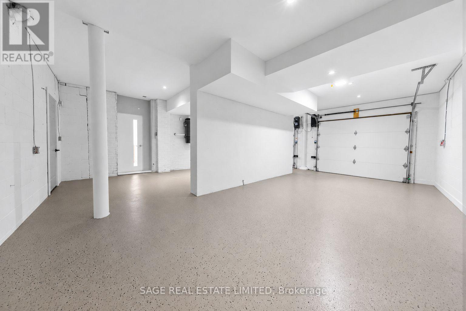 2 Addison Crescent Property Photo 49