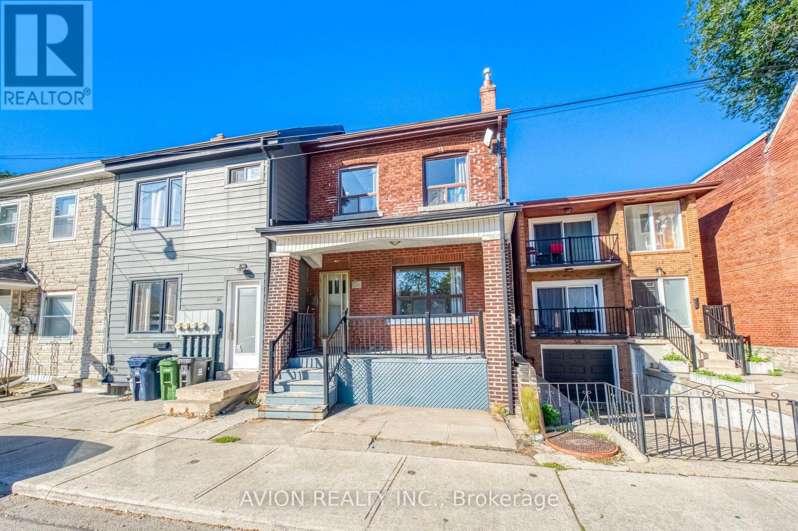 54 Ryerson Avenue Property Photo 2