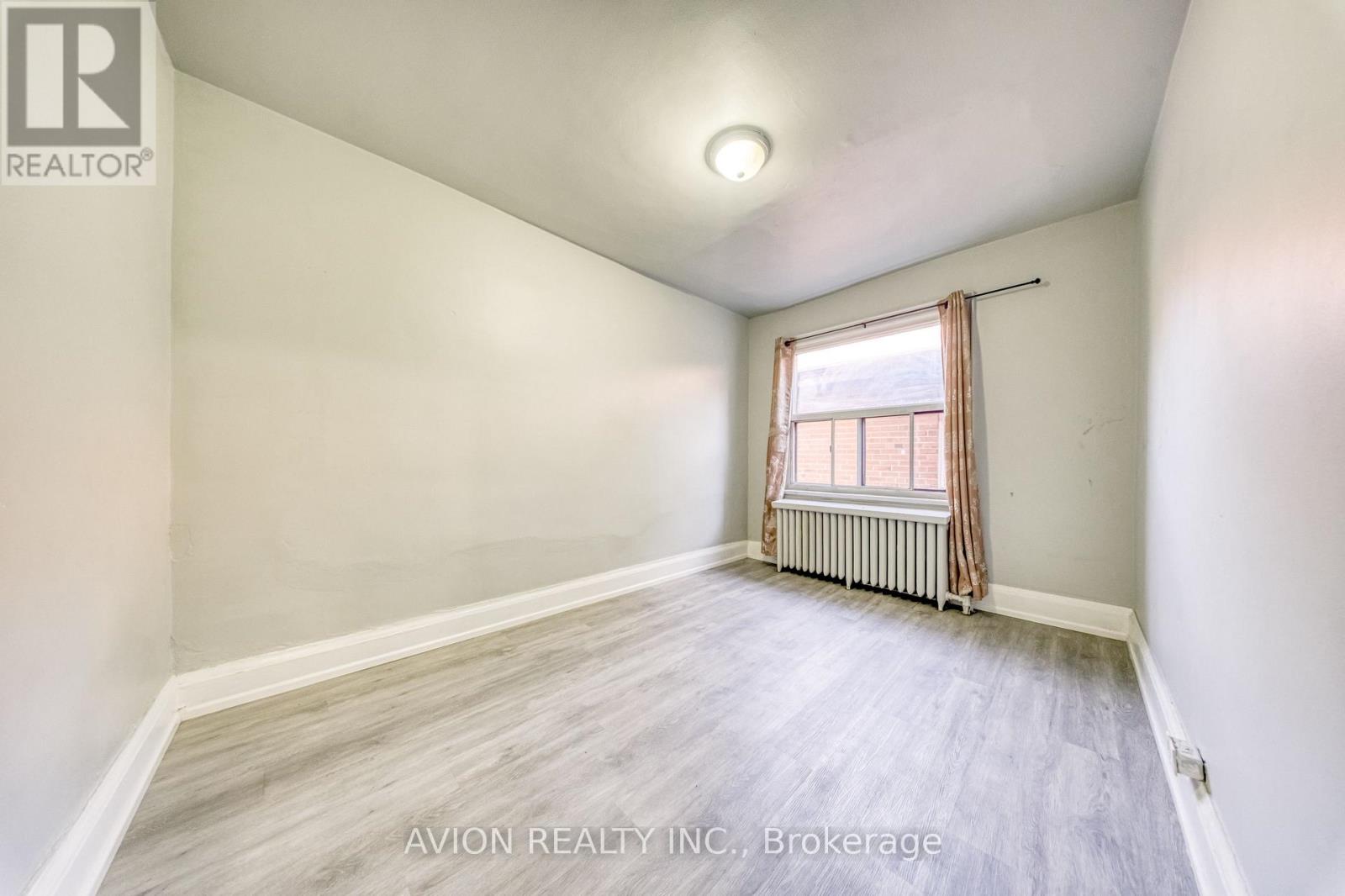54 Ryerson Avenue Property Photo 19