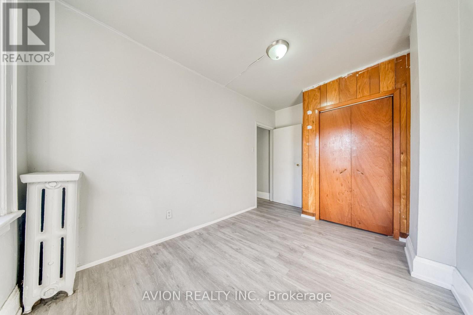 54 Ryerson Avenue Property Photo 24