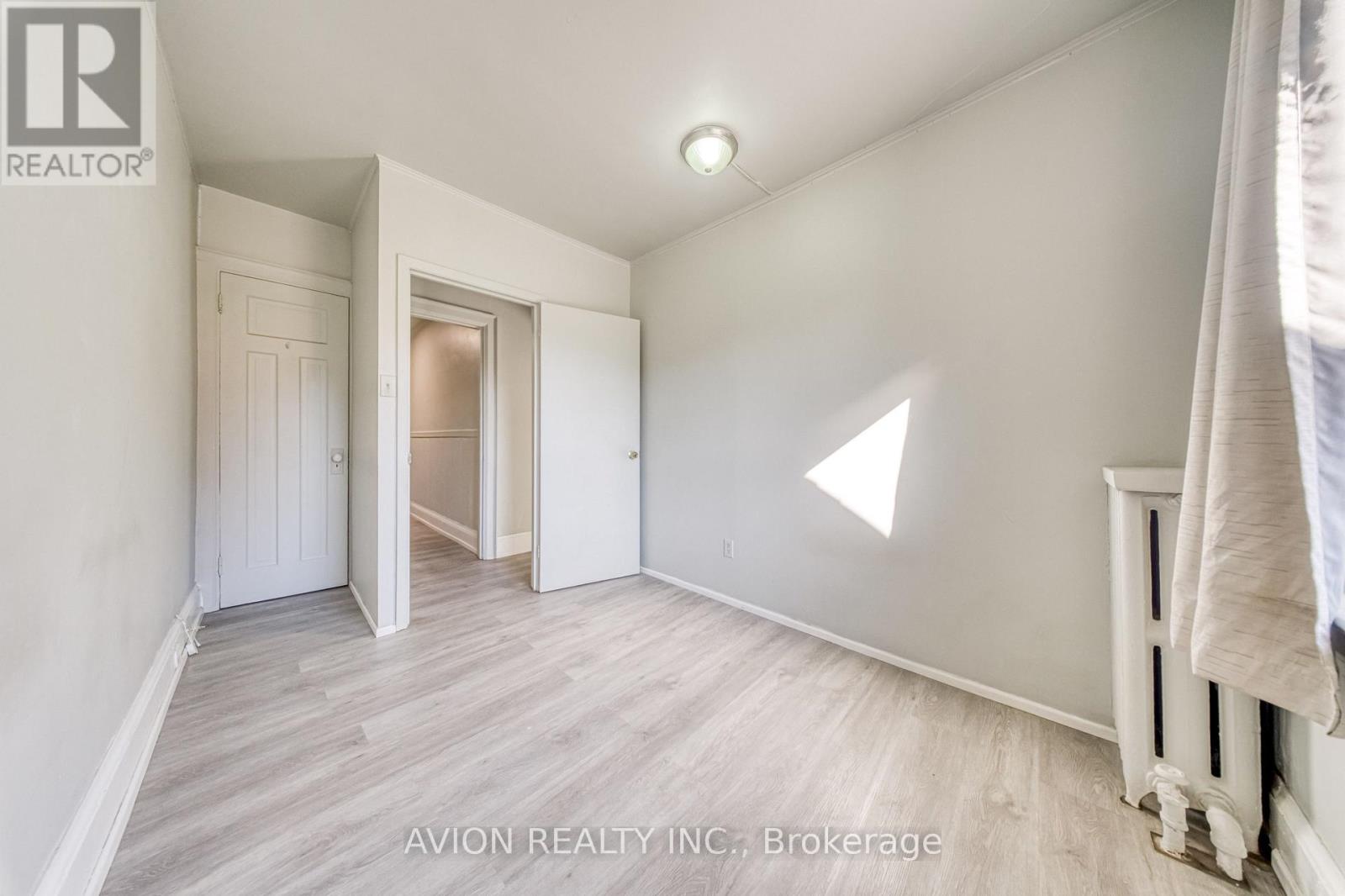 54 Ryerson Avenue Property Photo 26