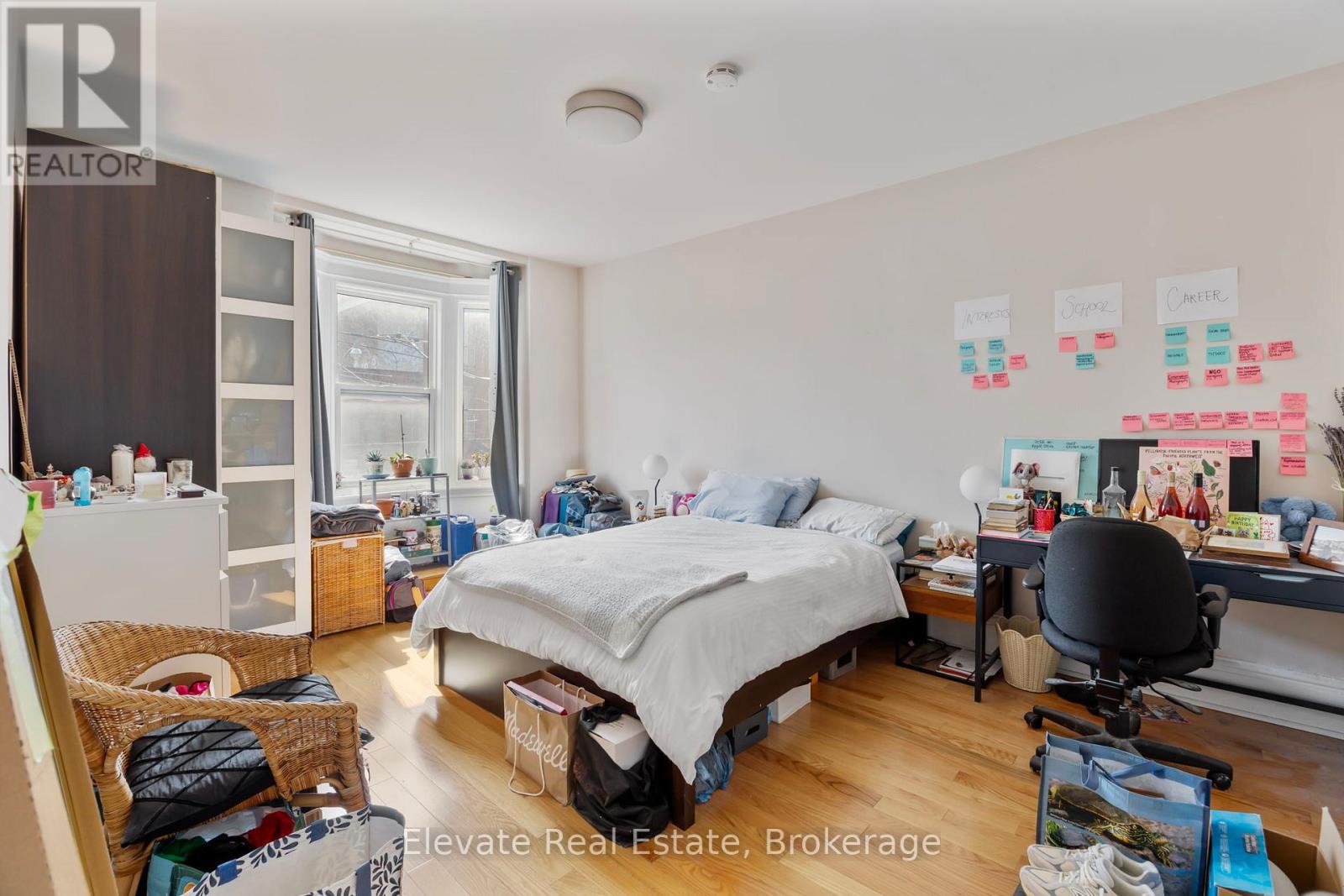 846 College Street Property Photo 29