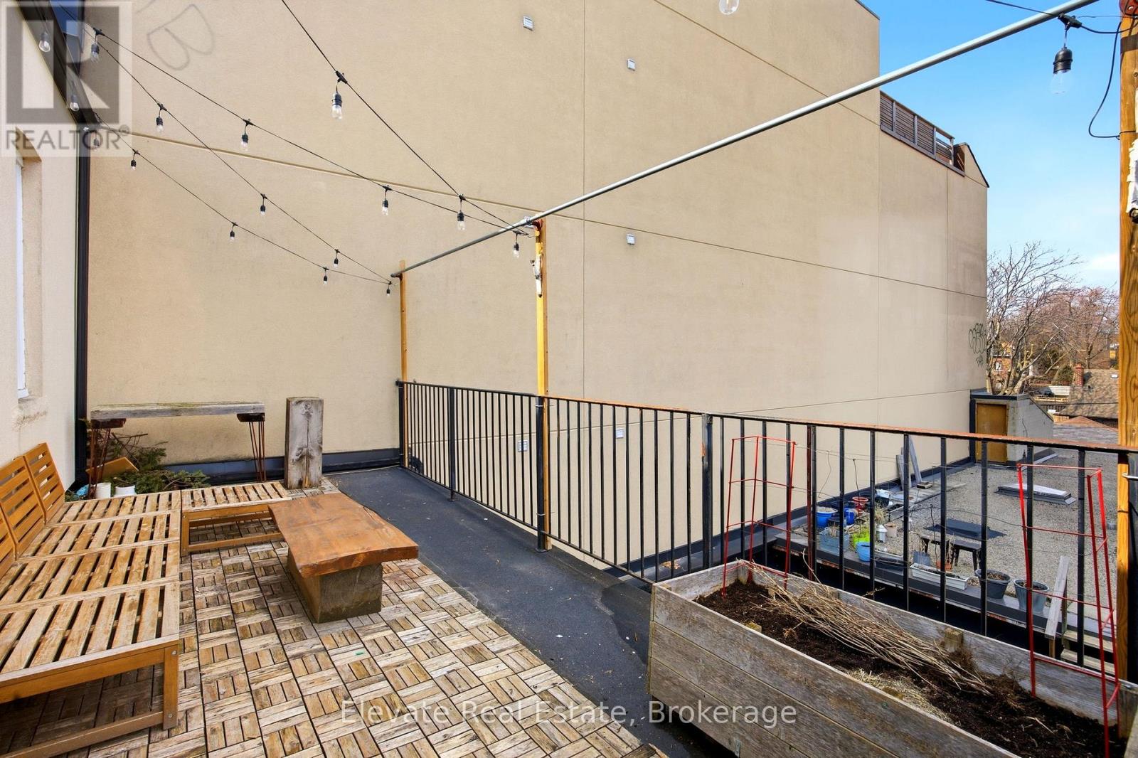 846 College Street Property Photo 48