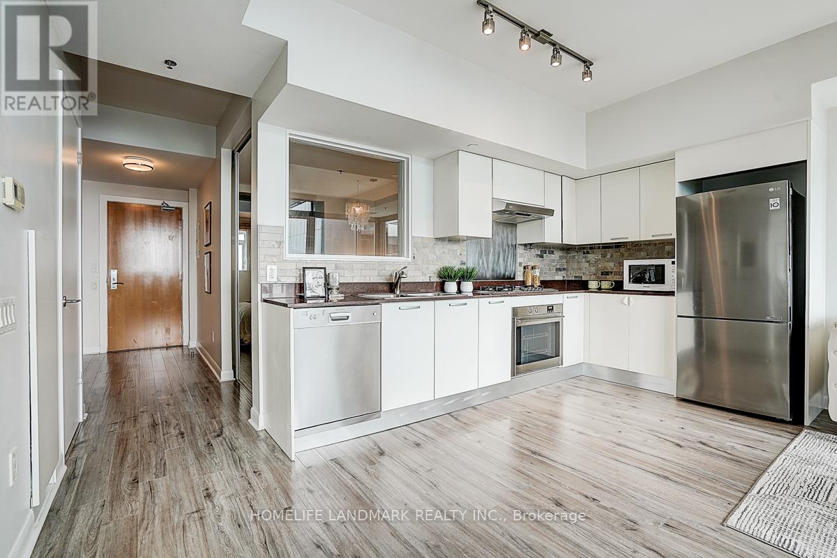 3103 - 375 King Street W Property Photo 4