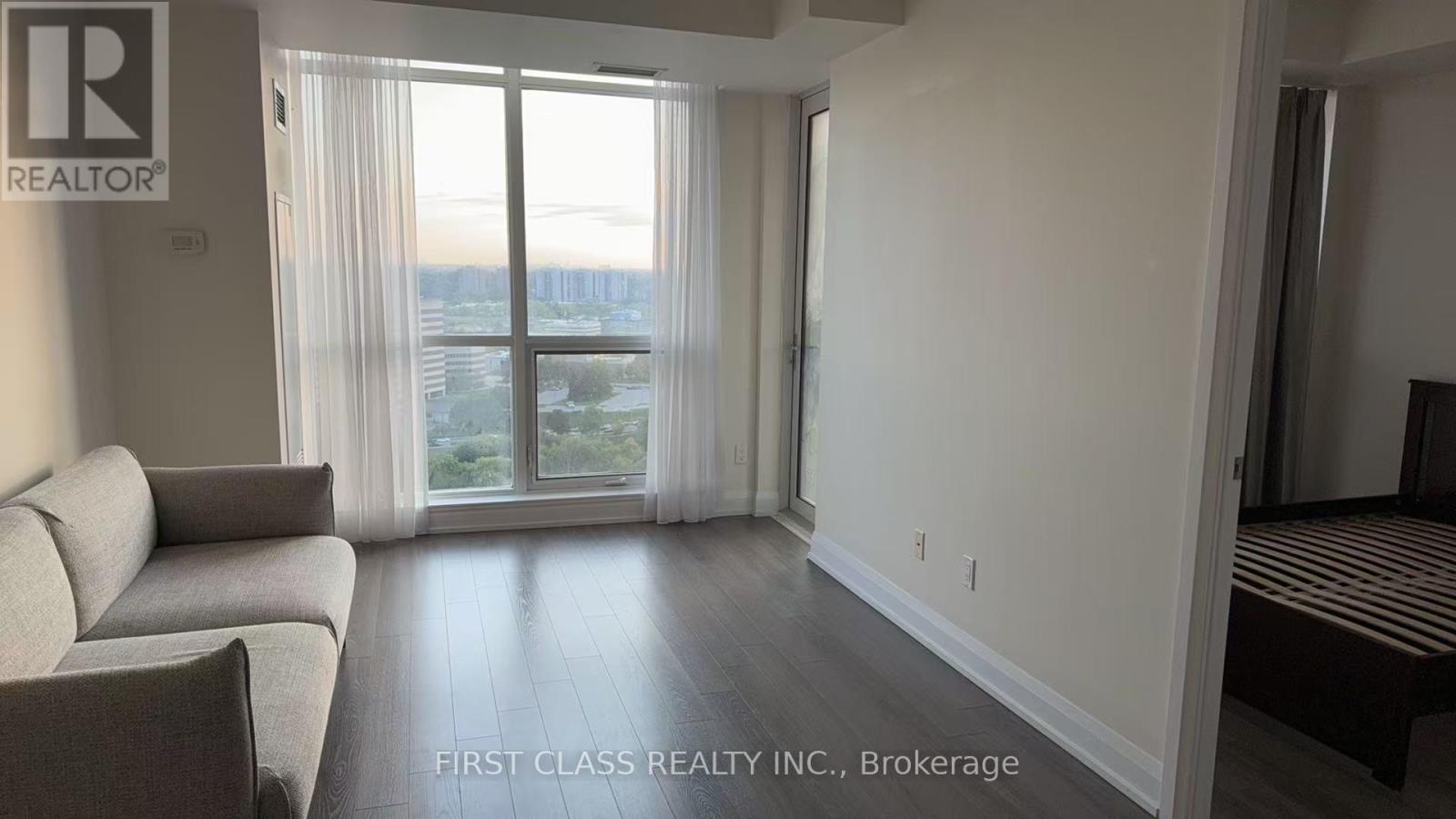 1812 - 18 Graydon Hall Drive Property Photo 1