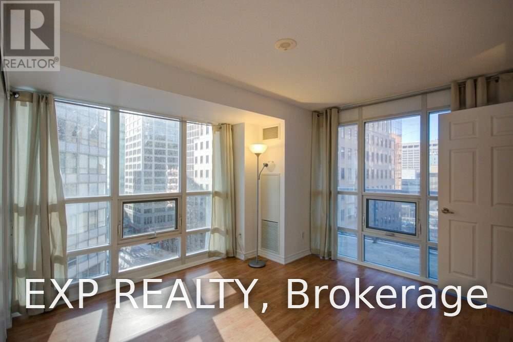 809 - 761 Bay Street Property Photo 1