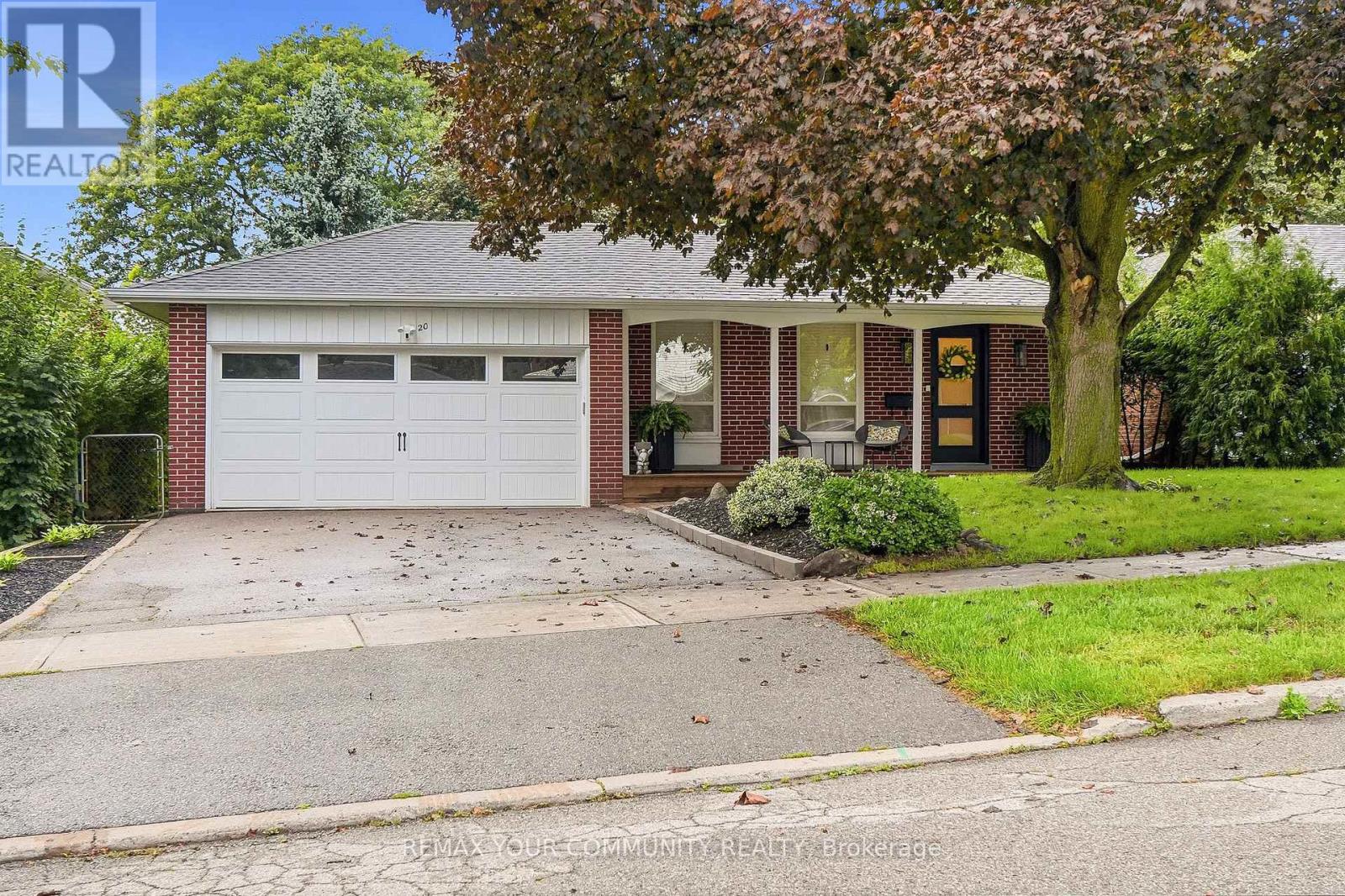 20 RINGWOOD CRESCENT Property Photo 1