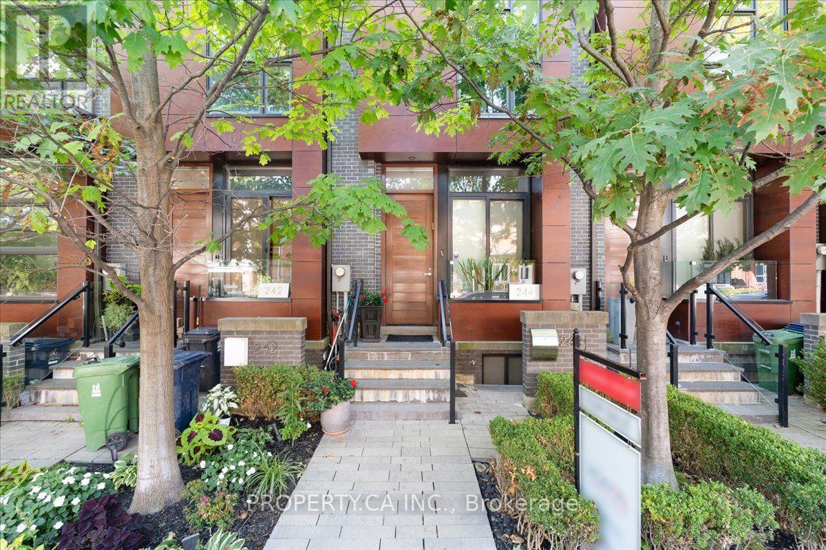 244 Manning Avenue Property Photo 1