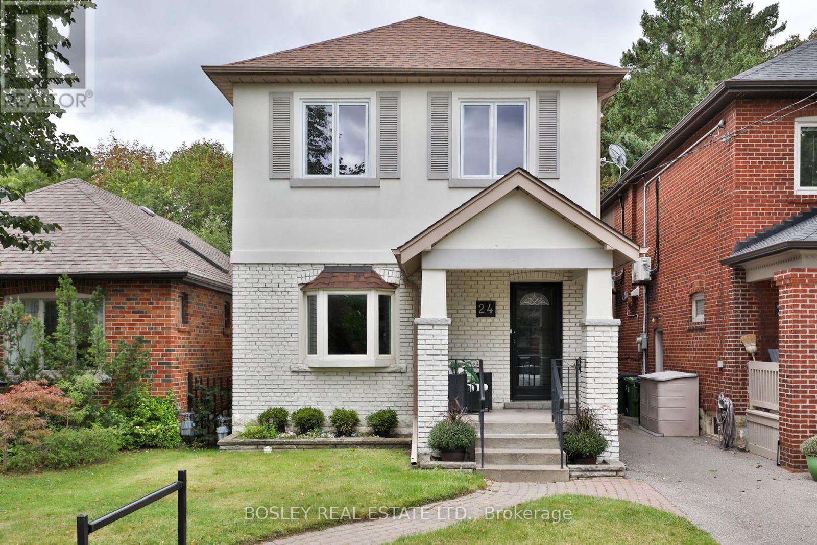 24 Whitewood Road Property Photo 1