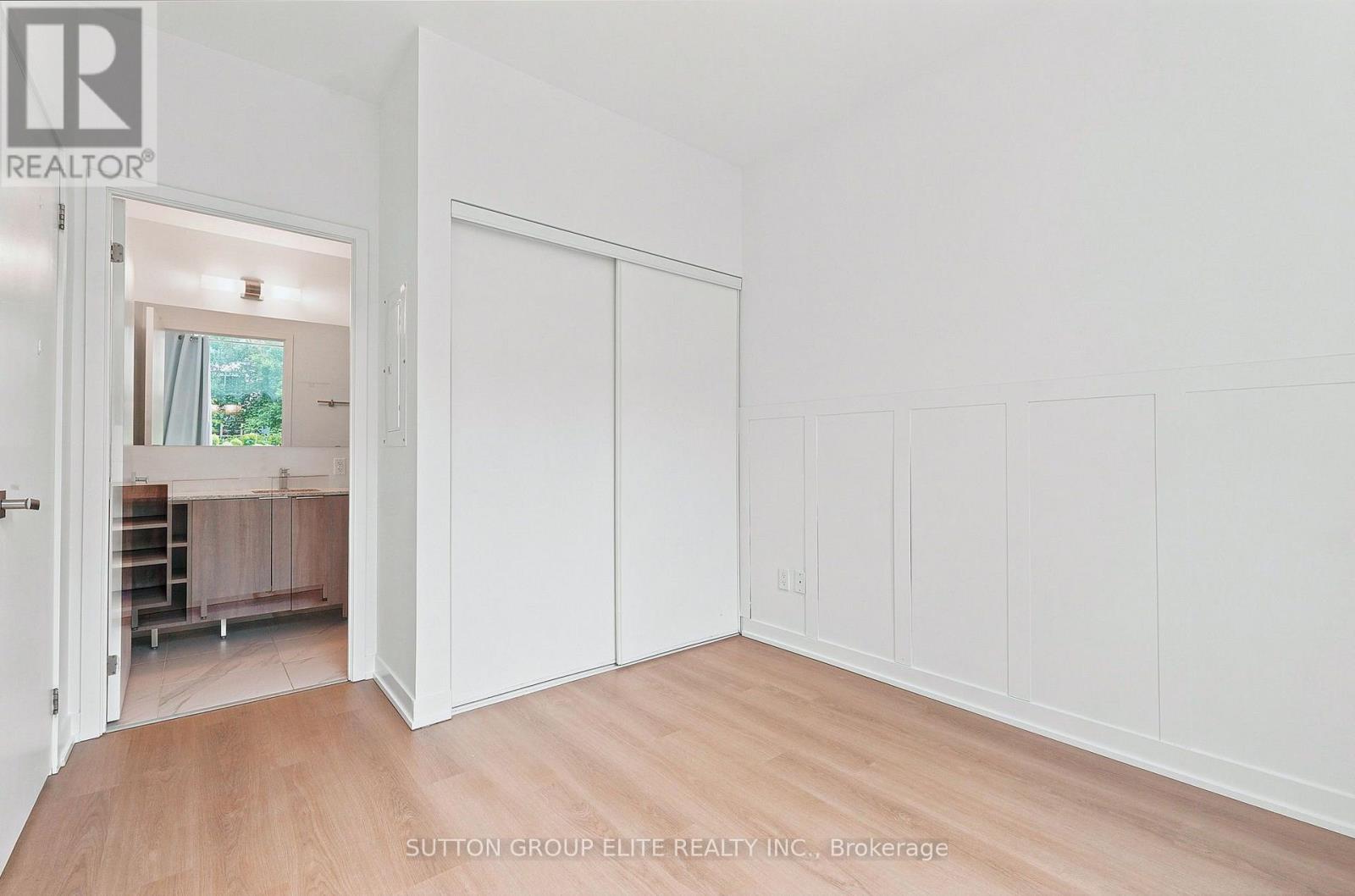 106 - 31 Tippett Road Property Photo 22