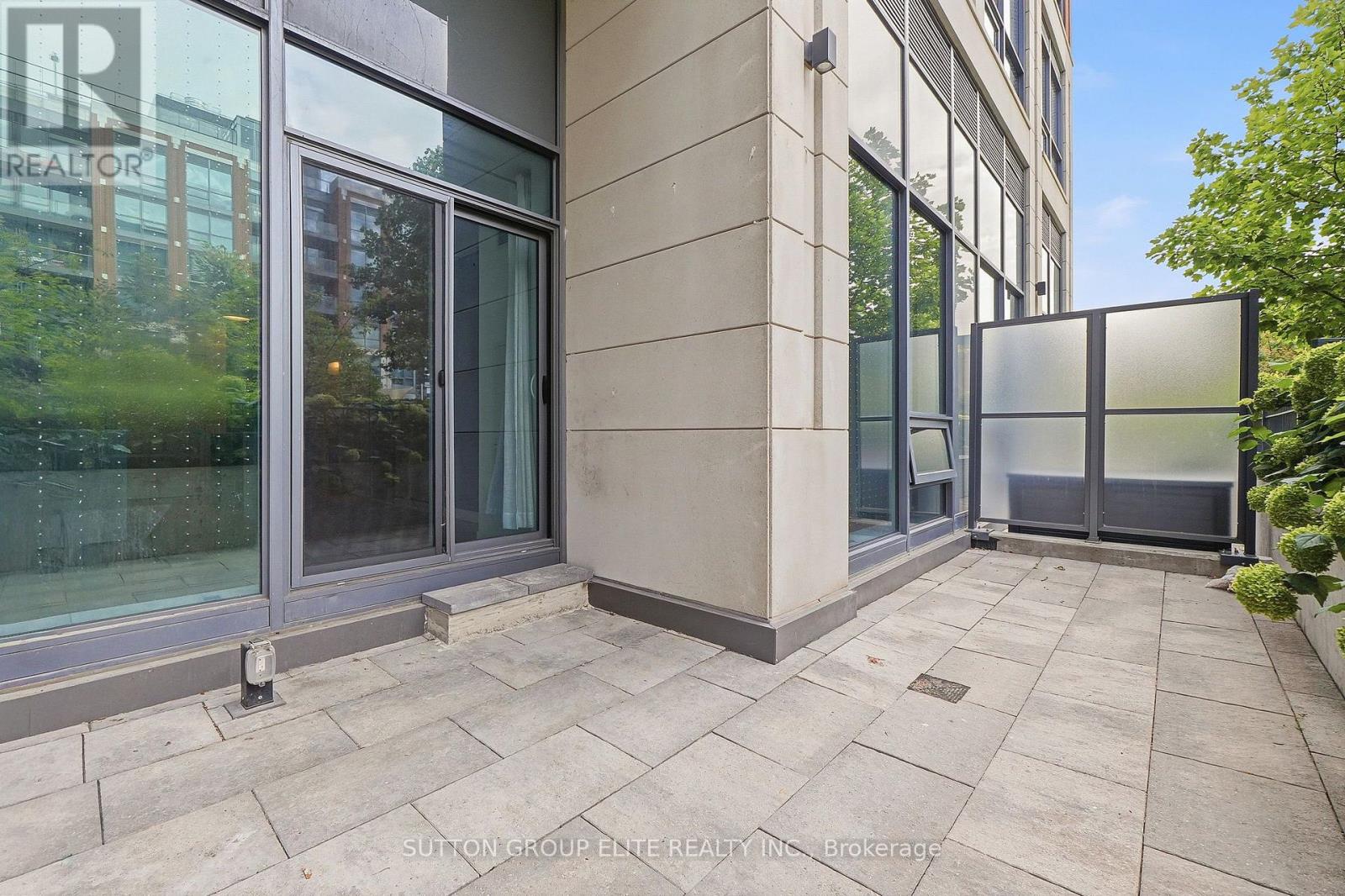 106 - 31 Tippett Road Property Photo 25