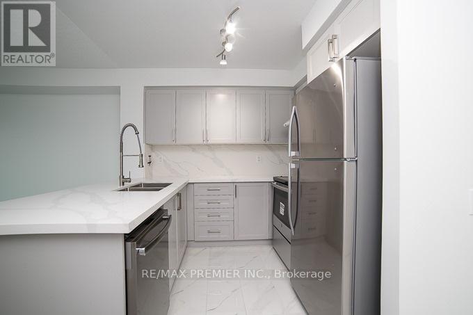 707 - 525 Wilson Avenue Property Photo 11