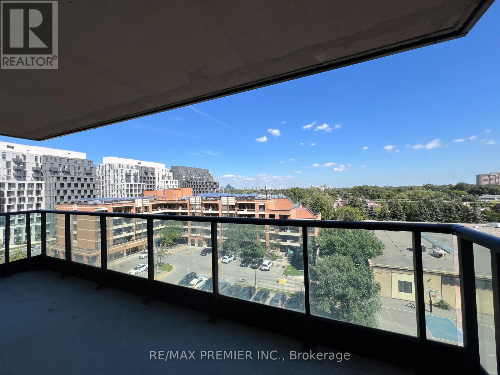 707 - 525 Wilson Avenue Property Photo 15