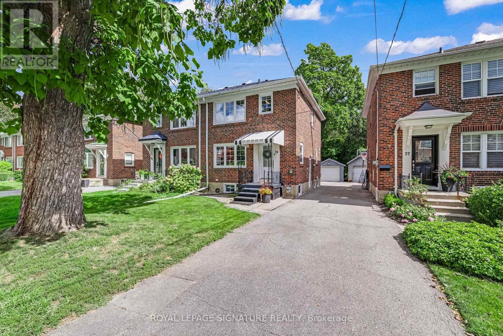 39 Brentcliffe Road Property Photo 1