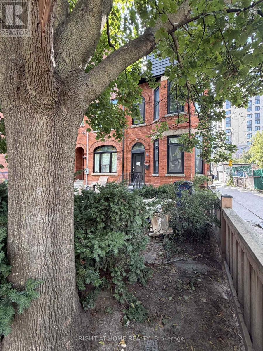 272 Seaton Street Property Photo 3