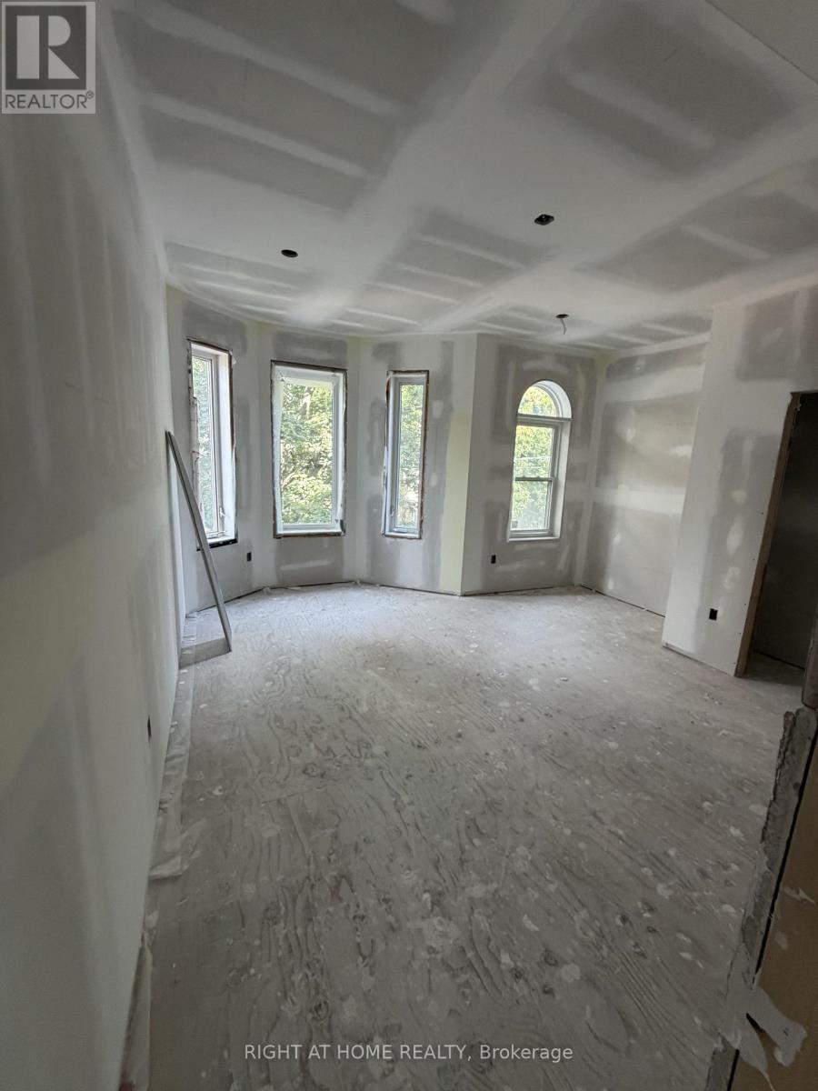 272 Seaton Street Property Photo 6