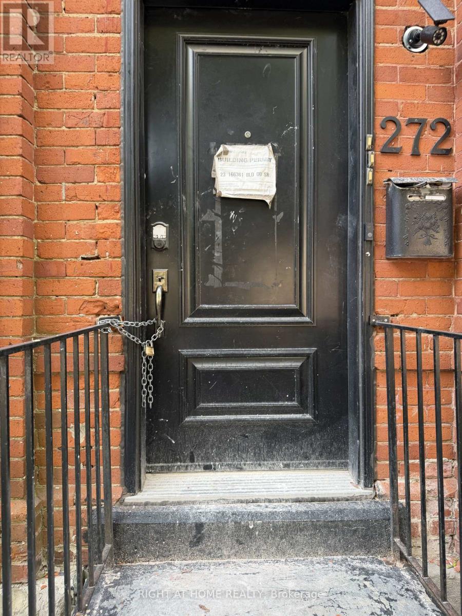 272 Seaton Street Property Photo 16