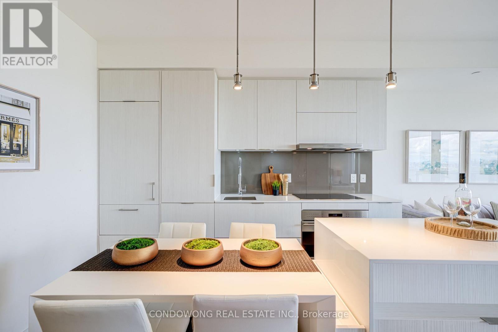 4710 - 1 Bloor Street E Property Photo 5