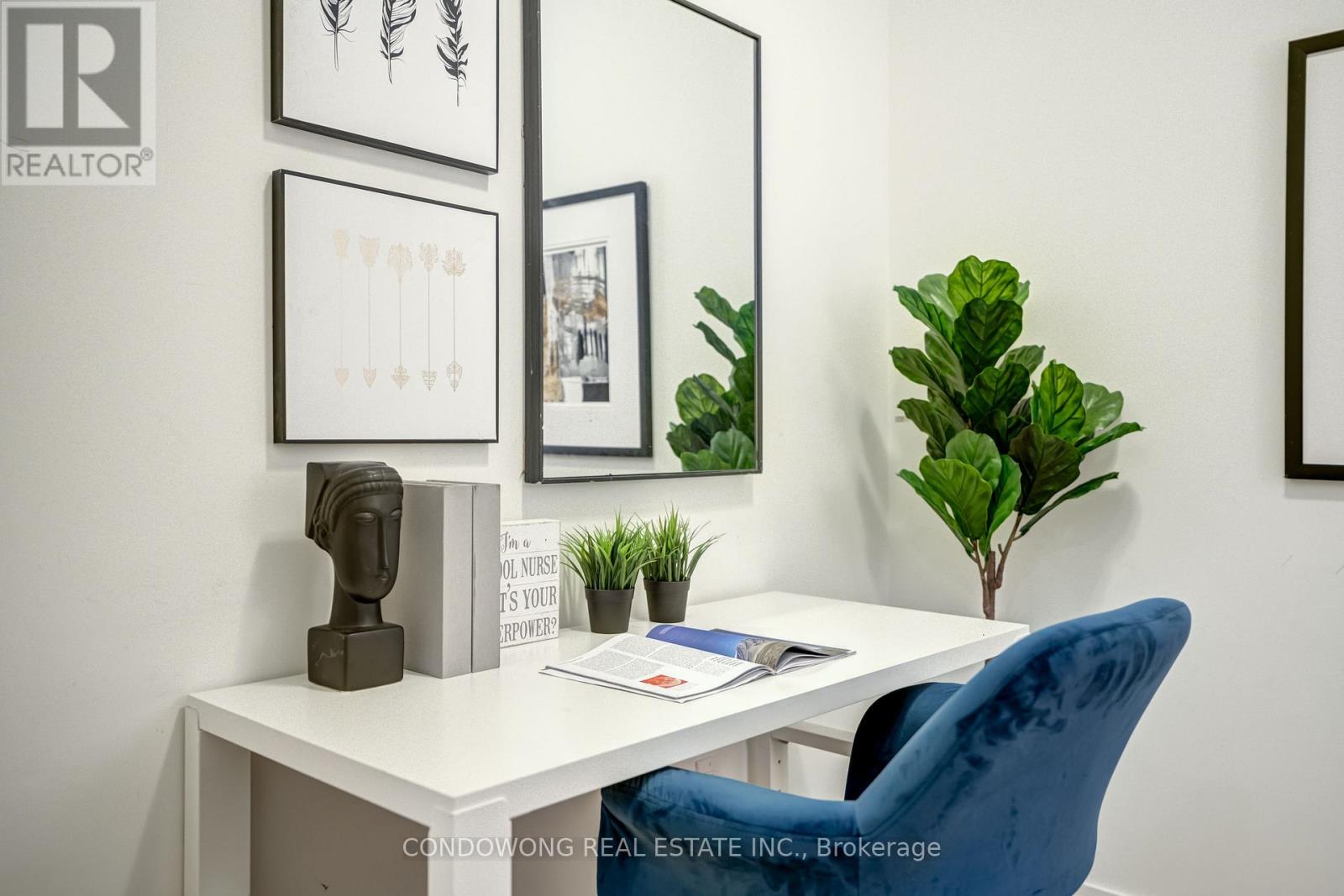 4710 - 1 Bloor Street E Property Photo 20