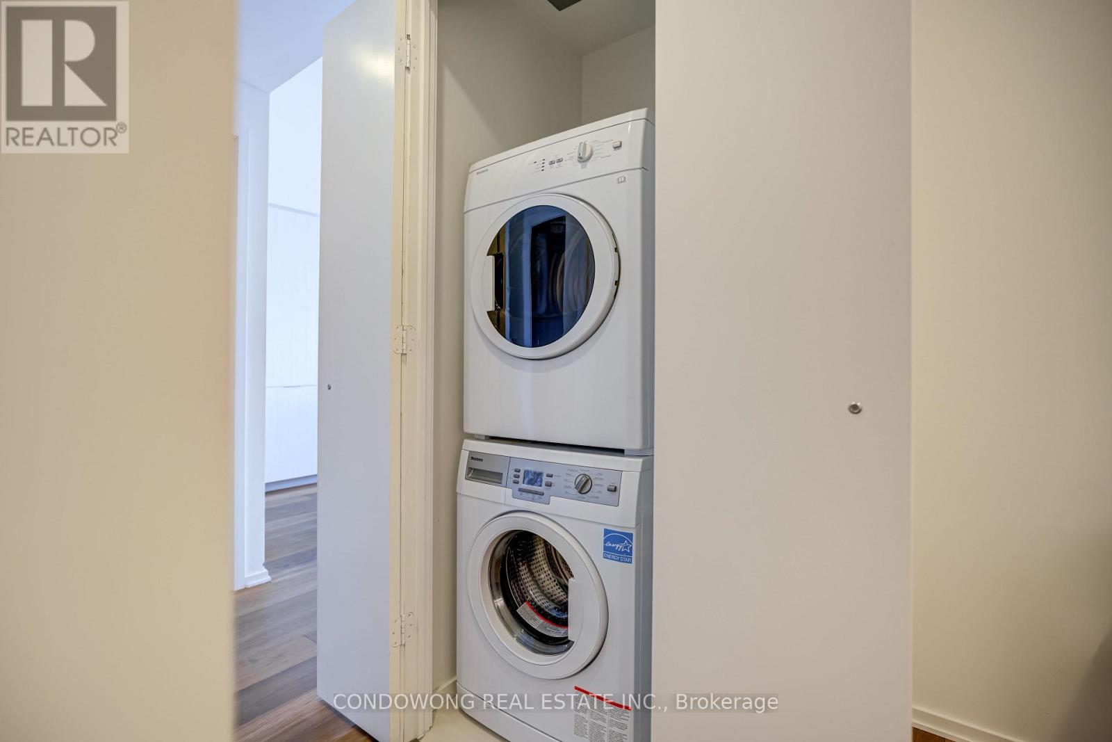4710 - 1 Bloor Street E Property Photo 22
