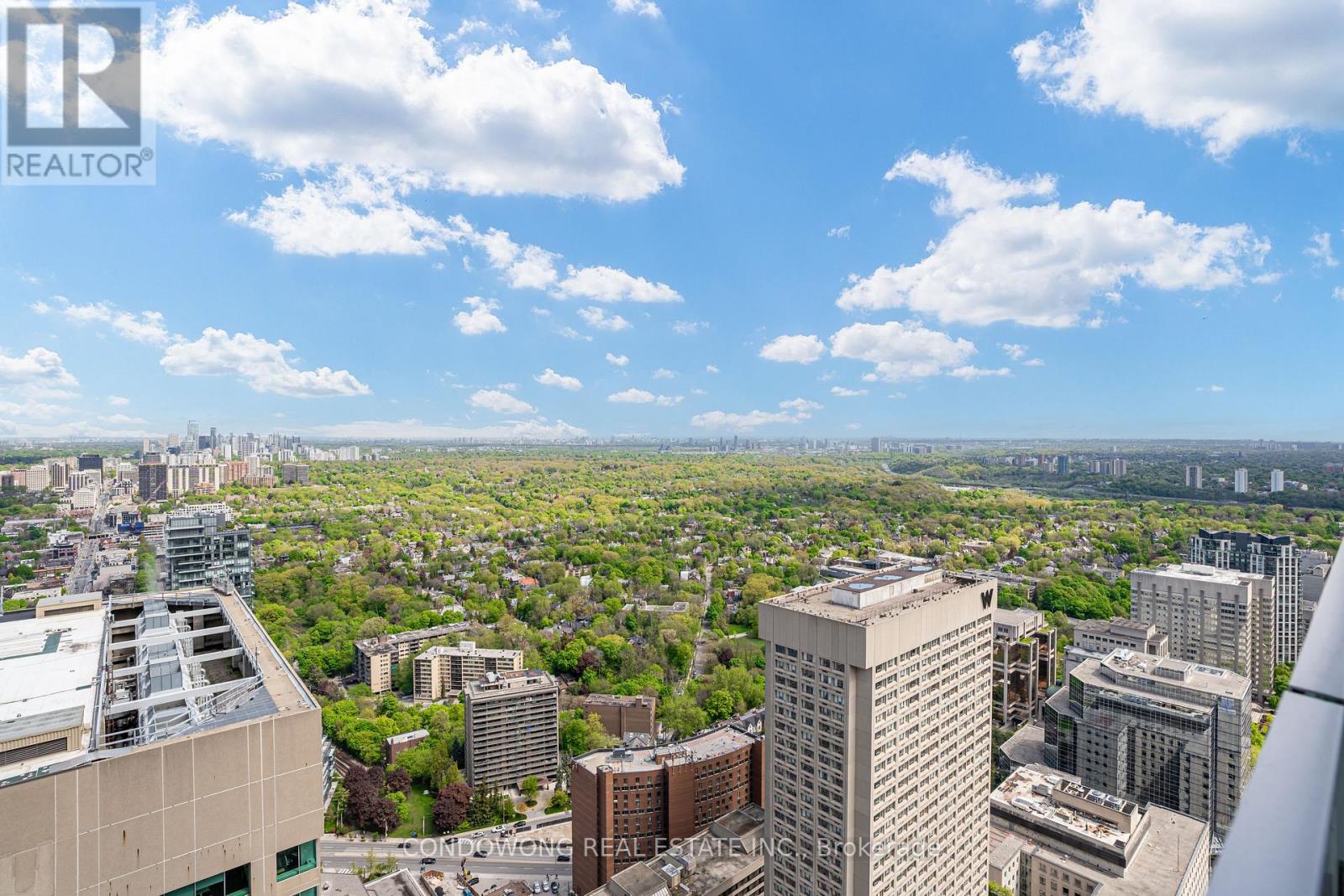 4710 - 1 Bloor Street E Property Photo 27