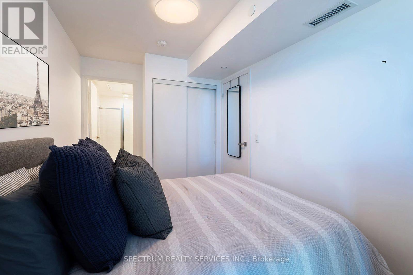 427 - 30 Tretti Way Property Photo 14