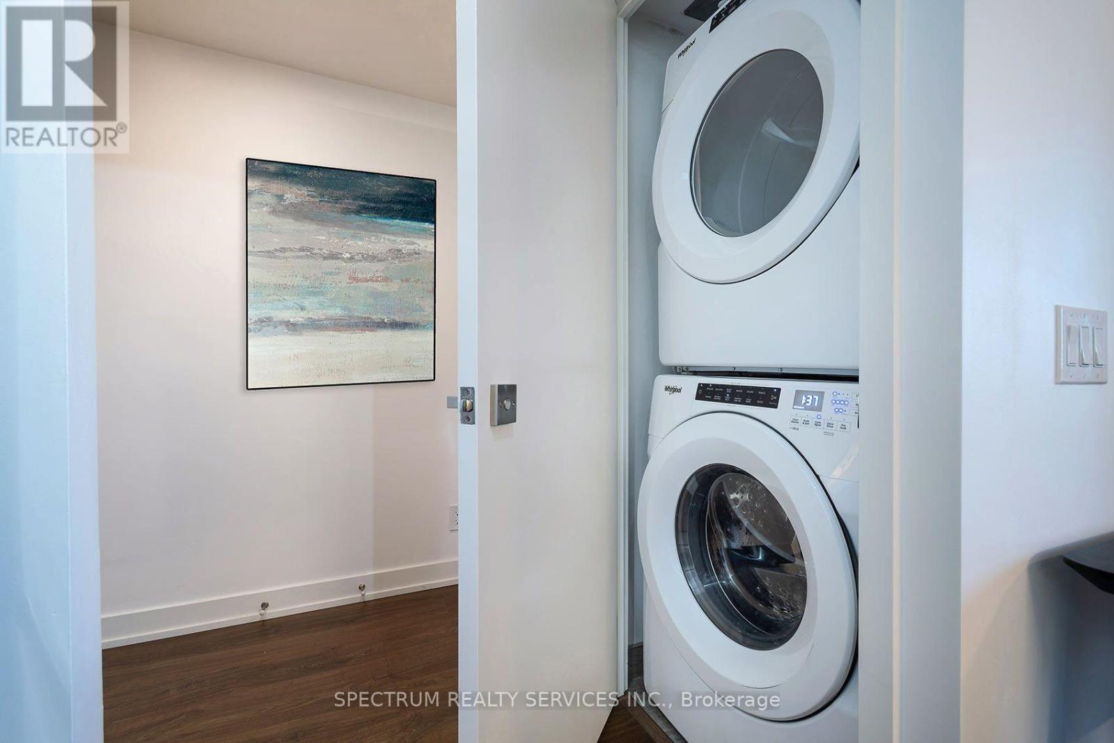 427 - 30 Tretti Way Property Photo 19