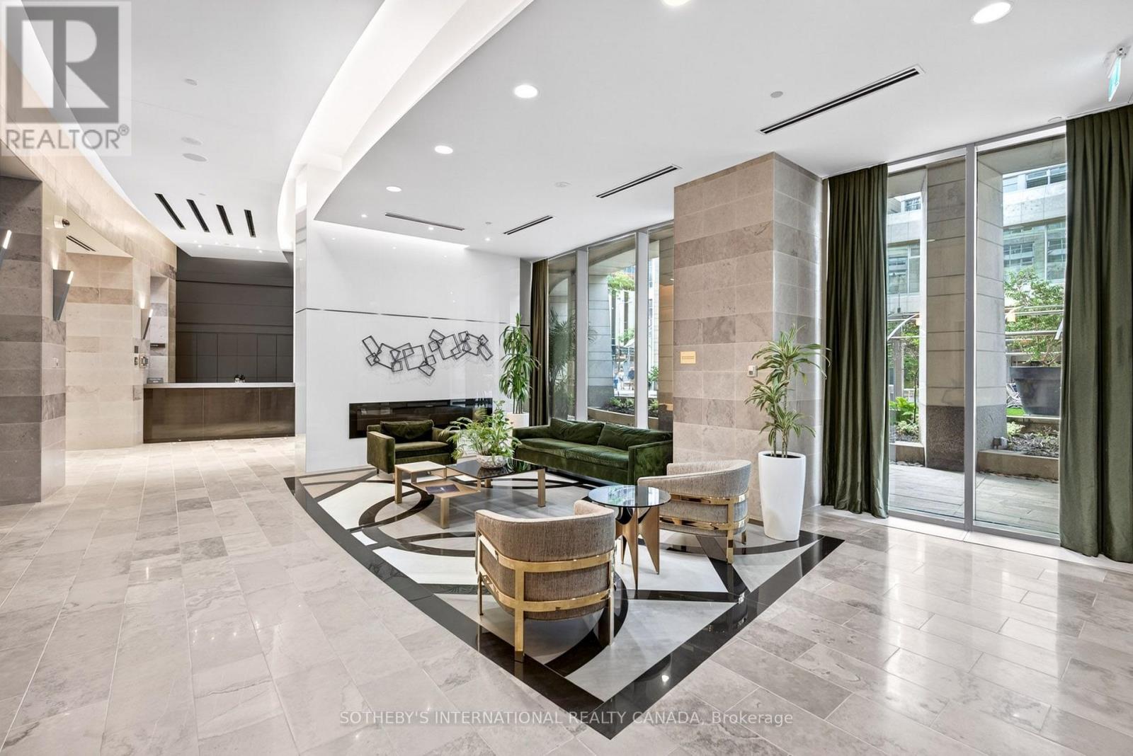 3302 - 2181 Yonge Street Property Photo 24