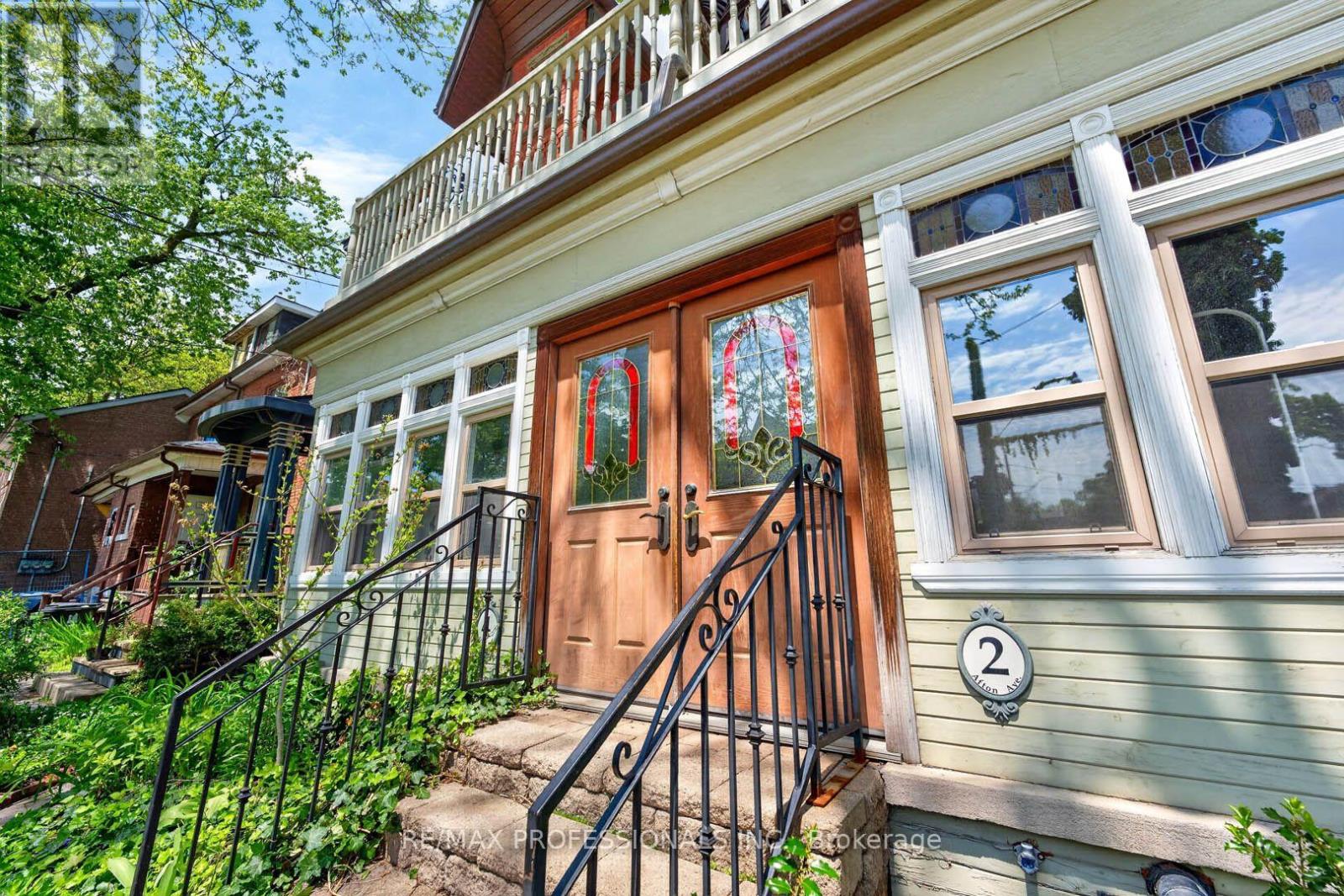 2 Afton Avenue Property Photo 4
