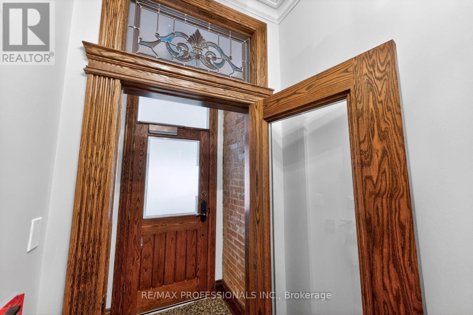2 Afton Avenue Property Photo 8