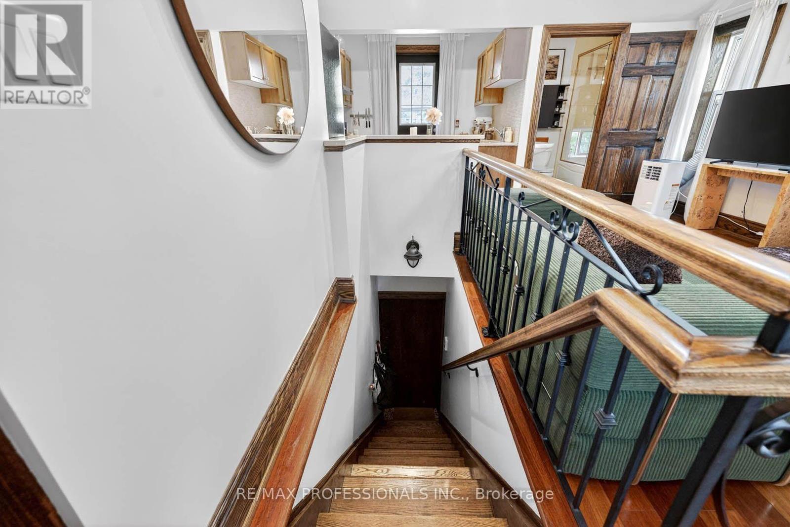 2 Afton Avenue Property Photo 9