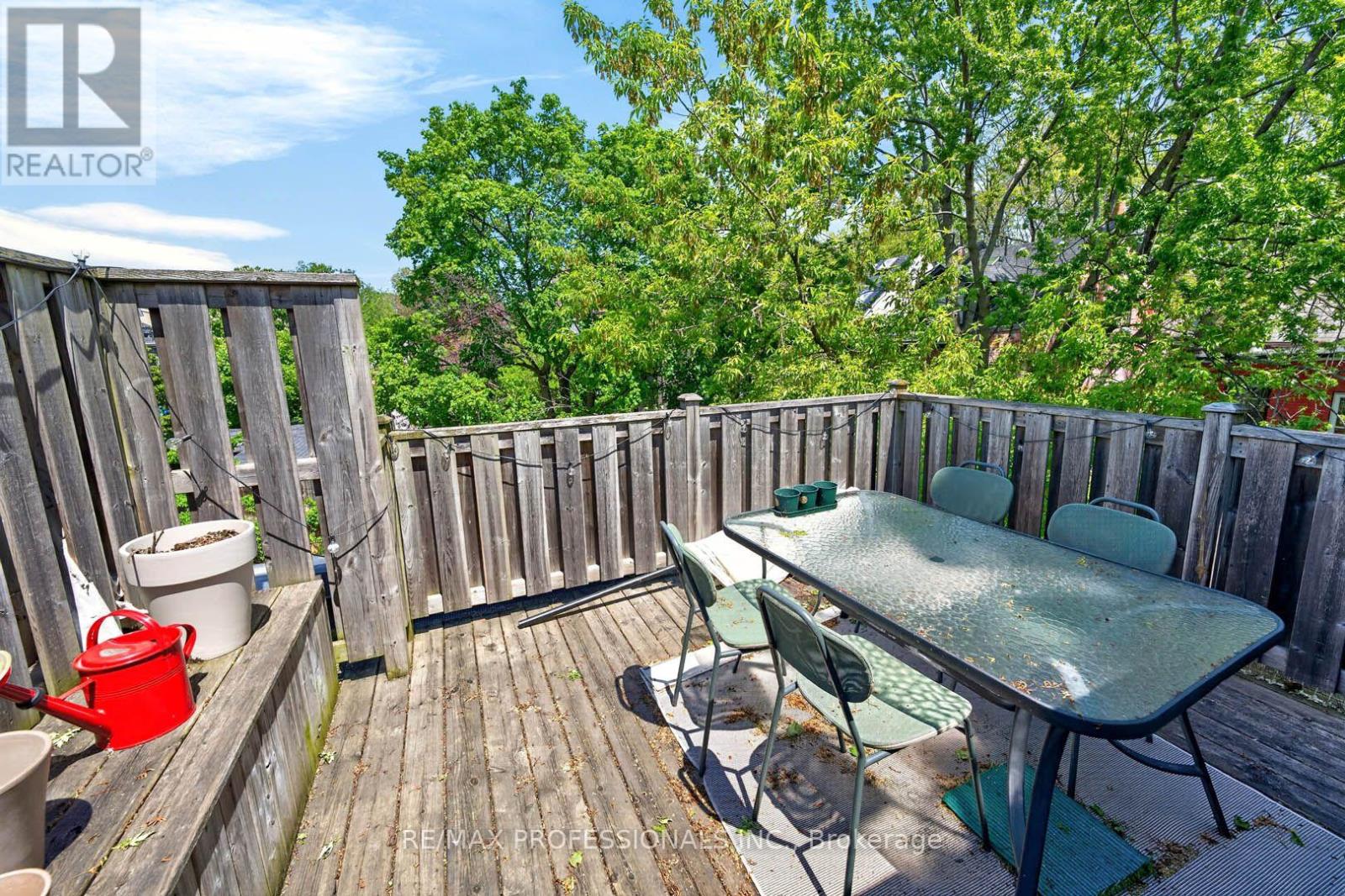 2 Afton Avenue Property Photo 17