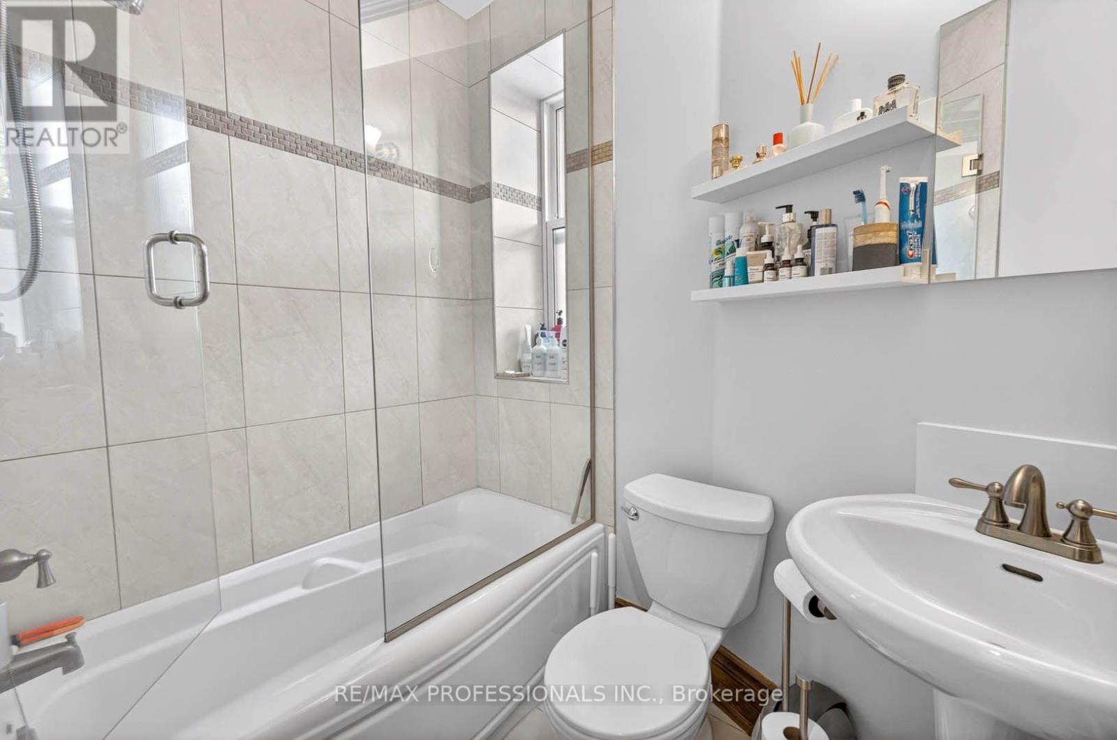 2 Afton Avenue Property Photo 27