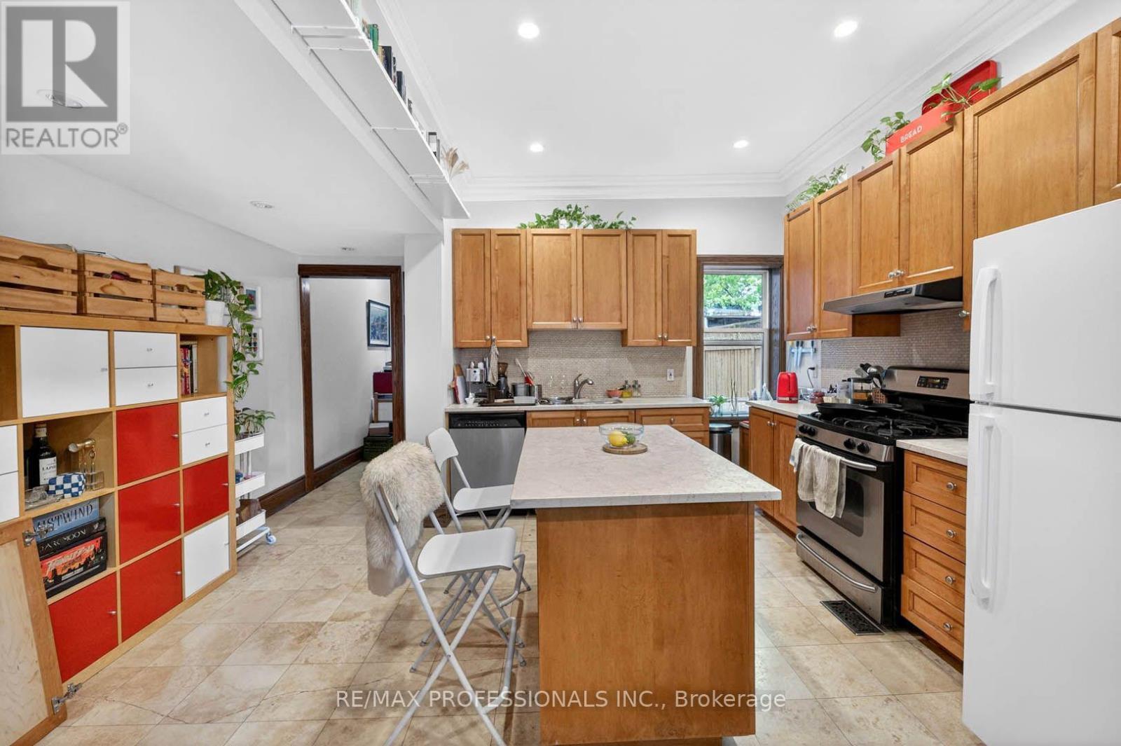 2 Afton Avenue Property Photo 32