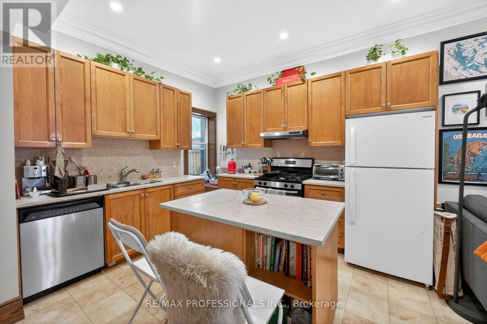 2 Afton Avenue Property Photo 33