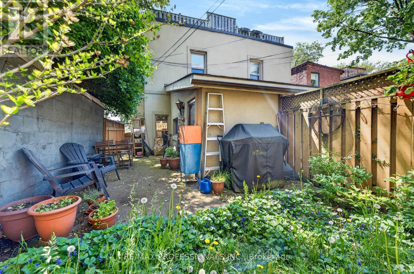 2 Afton Avenue Property Photo 39