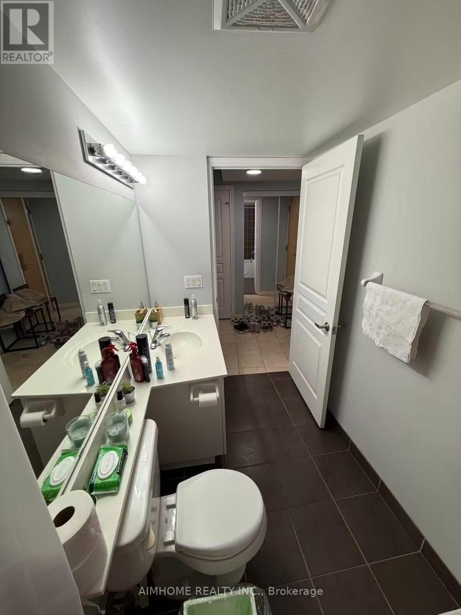 1202 - 509 Beecroft Road Property Photo 4
