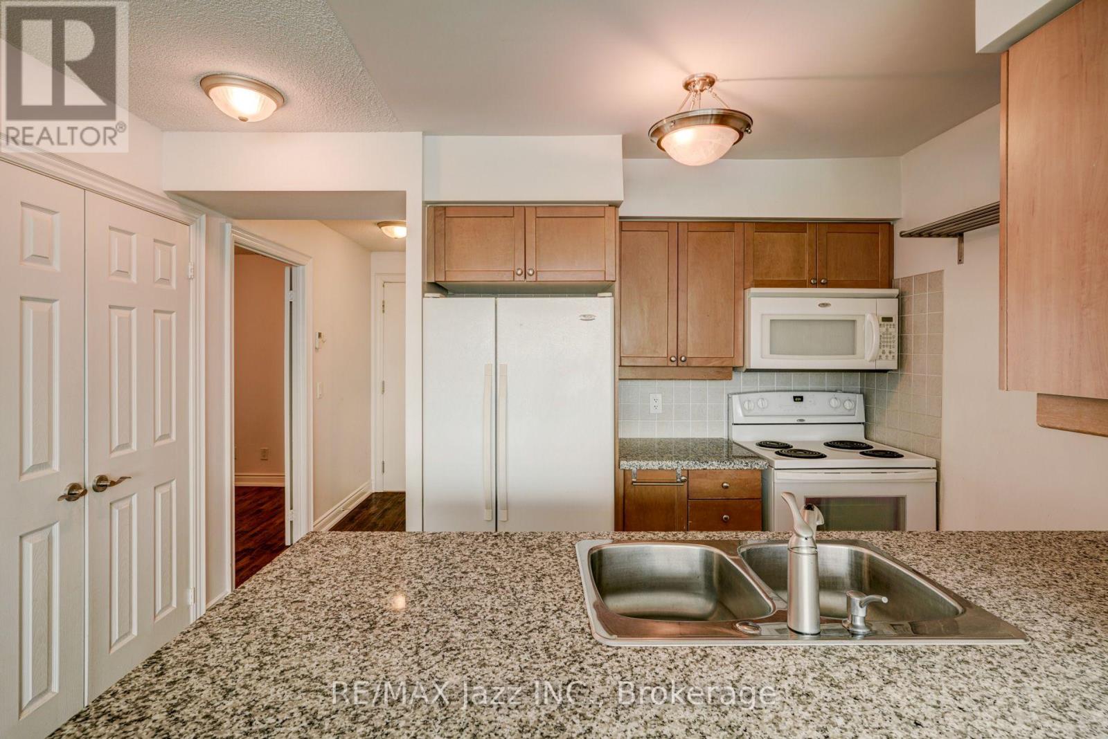 1908 - 15 Greenview Avenue Property Photo 15